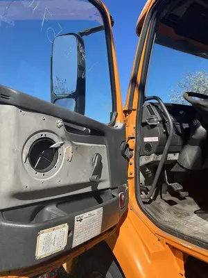 Used 2004 VOLVO VNM-200 Conventional trucks North Carolina US | Proxy Equipment #1385262