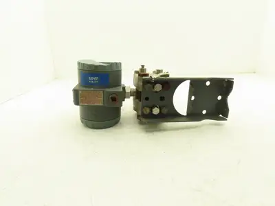 Foxboro 823DP-I3S1SL2 Differential Pressure Transmitter 12-65 VDC