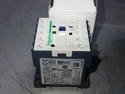 New | in-Stock SCHNEIDER ELECTRIC LP4K09 01BW3 PLC Contactors | HGR 24 #752571