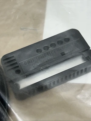 NEW Omron E32-T11L-2M