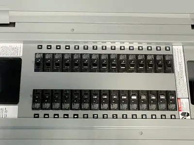 Used 2005 SIEMENS P1C30QJ200ATS Electrical Panels Ohio US | HGR 24 #1280218
