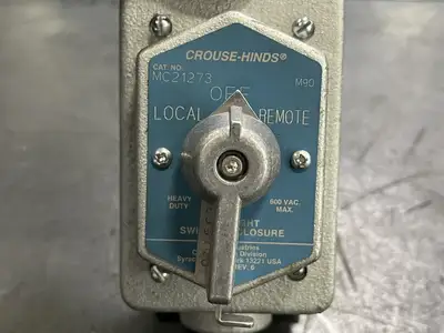 NEW CROUSE-HINDS MC21273