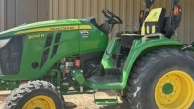 USED 2022 John Deere 3046R