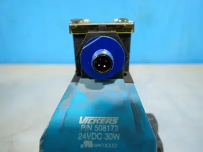USED VICKERS DG5S82NTKMFPA4WLH530EN483