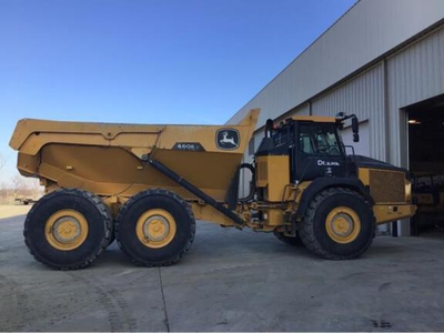 USED 2015 Deere 460E