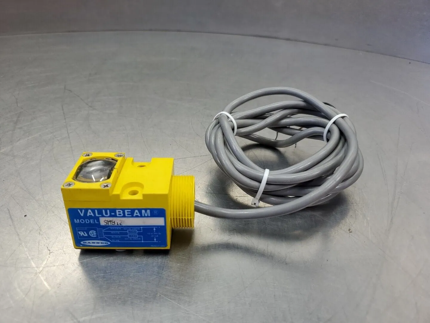 BANNER SM912 VALU-BEAM PHOTOELECTRIC SENSOR. 5E-17
