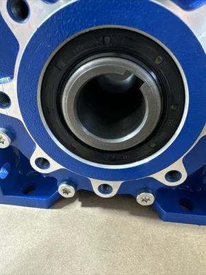 NEW Motovario NMRV-P 075
