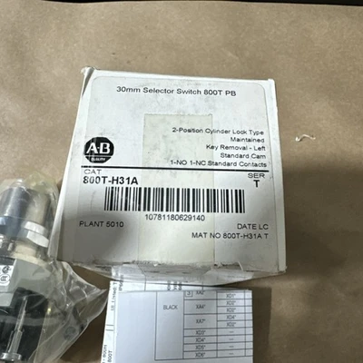 NEW Allen-Bradley 800T-H31A