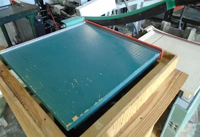 Tabletop Guillotine Paper Cutter