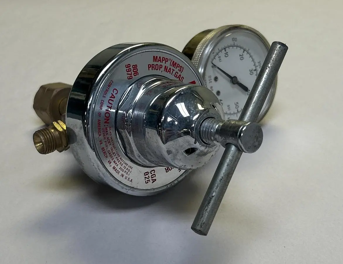 Used AIRCO 806CGA9979025 Solenoid Regulators Ohio US | Surplus Asset Holdings #1243733