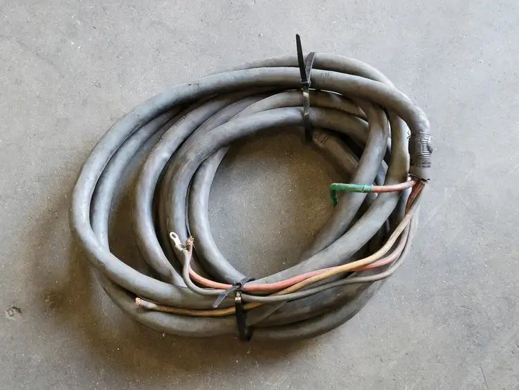 Used ROYAL ELECTRIC P-122-54 MSHA Cable & Wire British Columbia CA | Lenmark #247825