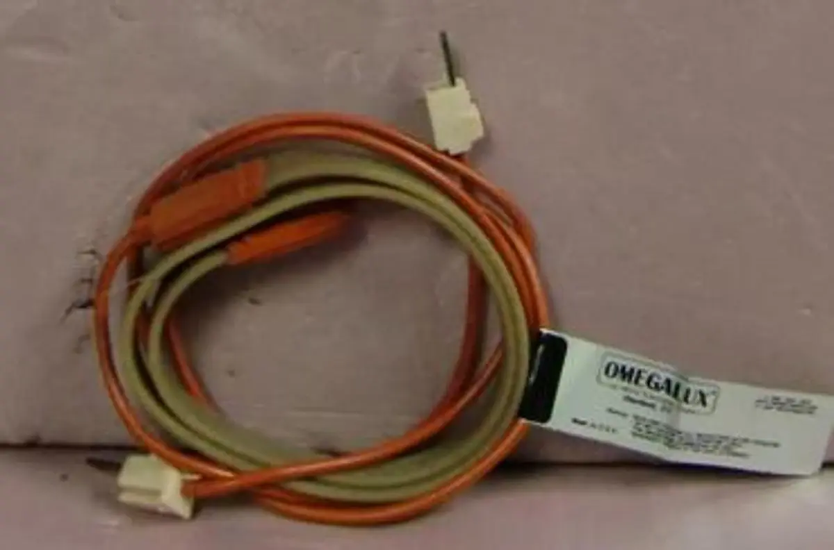 QTY. 1. OMEGA OMEGALUX DRUM/PAIL HEATER MODEL: SRT...