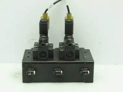 A239SS-120-A IR ARO Pneumatic Solenoid Air Control 2 Valve Manifold Block 1/2"