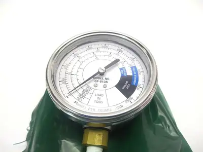 GF-183S | Siemens Power  10000 PSI Pressure Gauge - New Other