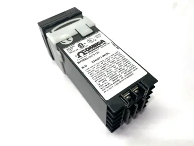 Used OMEGA Autotune Temperature Controller 1/16 DIN 100-240VAC Temperature Controls Michigan US | Maverick Industrial Sales #1393172