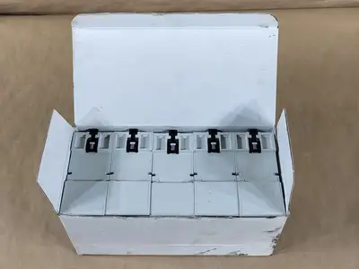 NEW ALLEN-BRADLEY 700-HN153