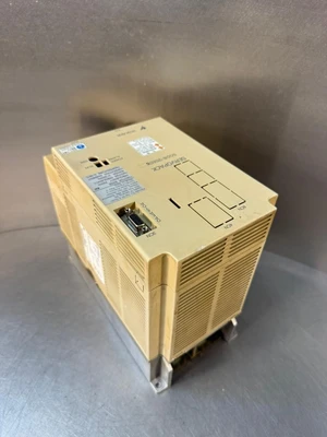 Yaskawa Servopack SGDB-20ADG IN 200-230V 3PH 12A OUT 0-230V (1.4.1)