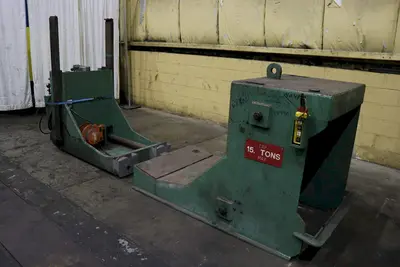 30,000 LB X 48" B & K  Motorized Uncoiler and Coil Car
