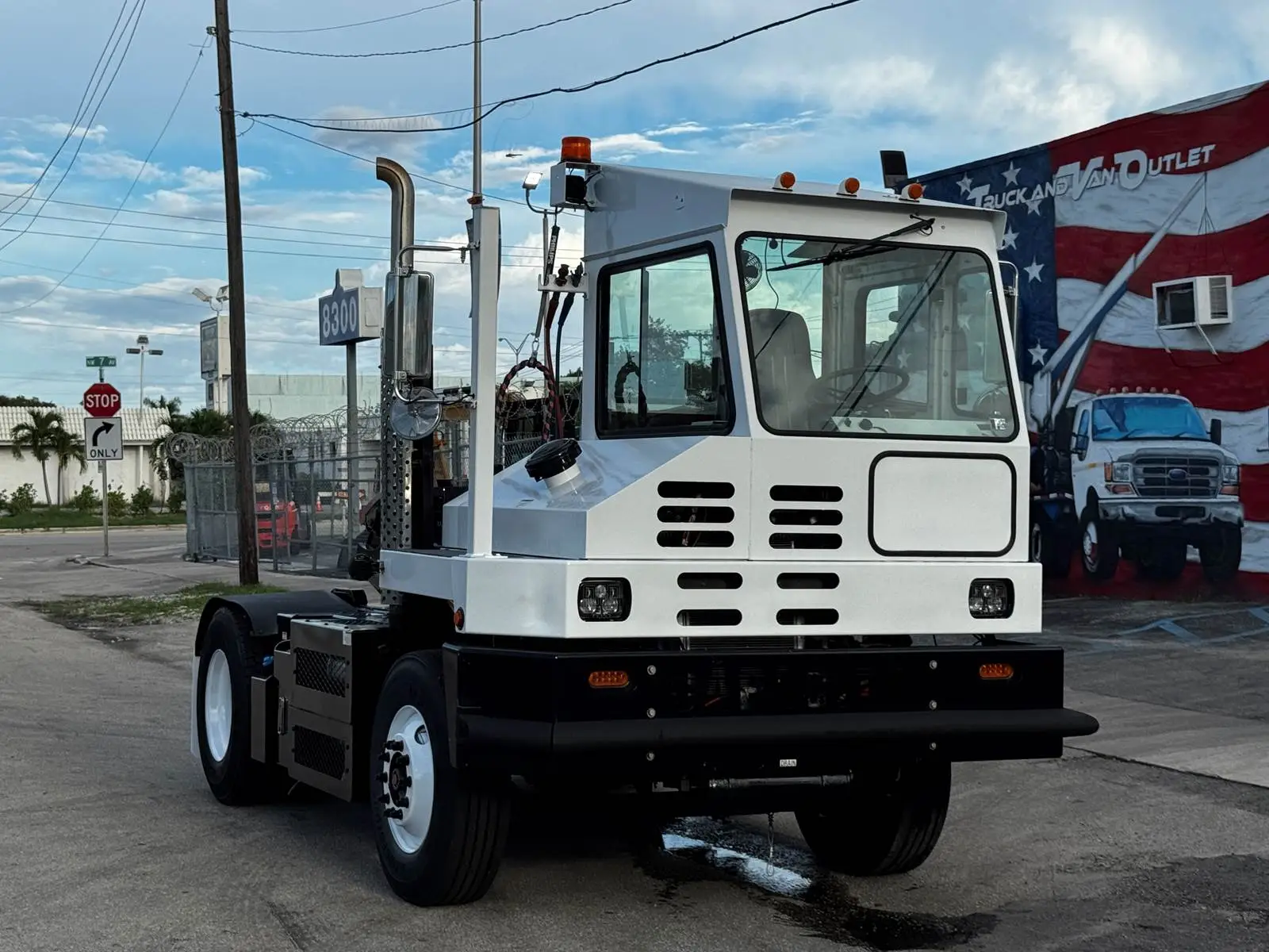 Used 2017 CAPACITY TJ5000 Misc Trucks Florida US | Truck and Van Outlet #1509224