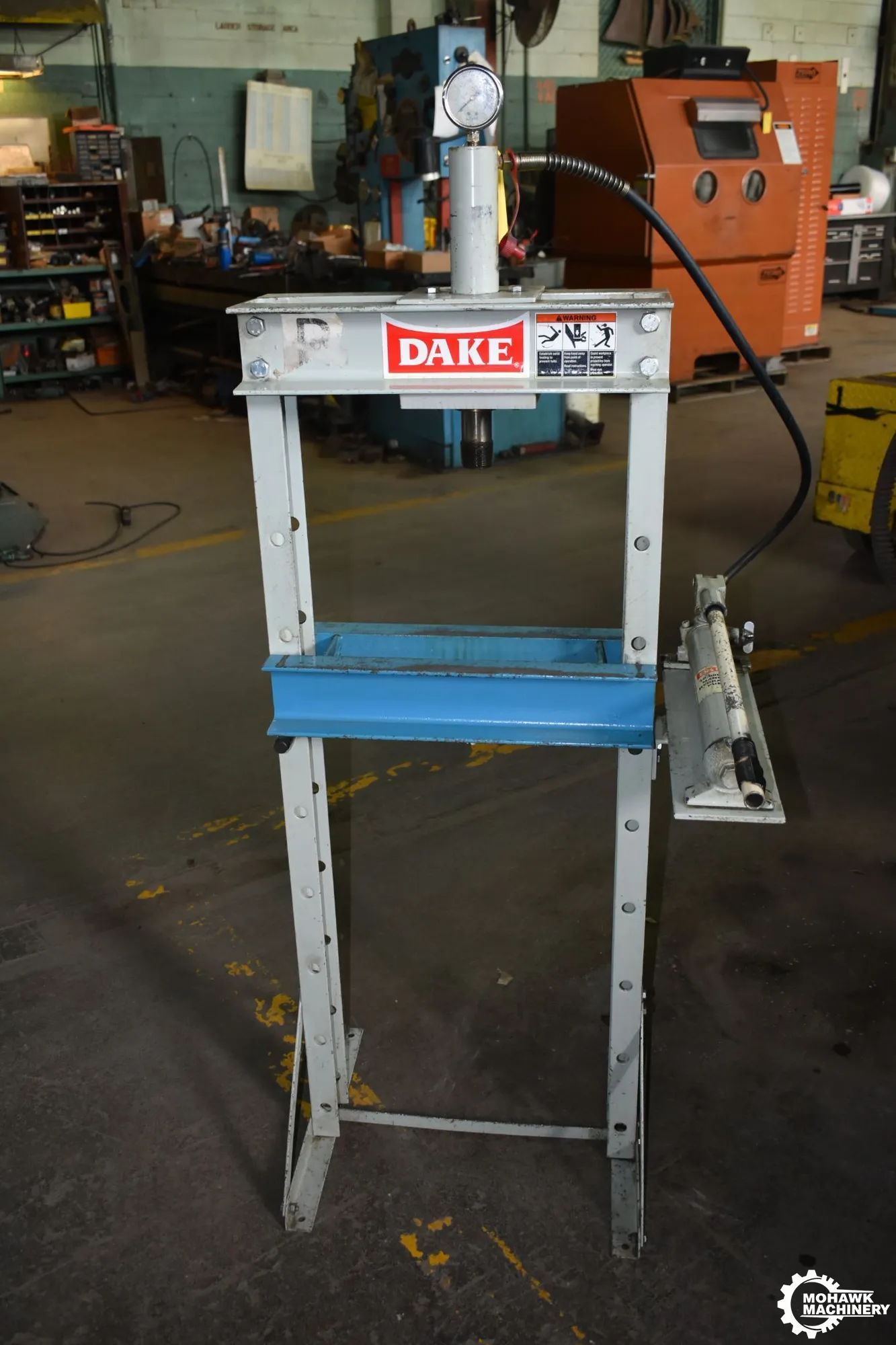 10 TON DAKE H-FRAME MANUAL HYDRAULIC SHOP PRESS