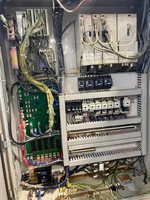 1998 MAZAK MTV-515/40N Vertical Machining Centers | Tight Tolerance Machinery (8)