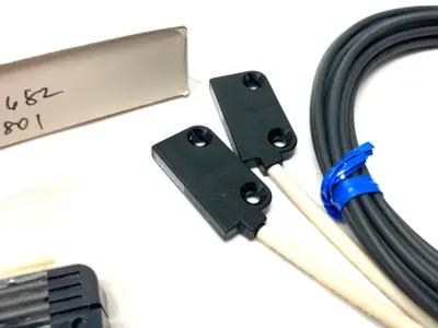 USED OMRON PHOTOELECTRIC SWITCH FIBER UNIT DUAL-CHANNEL