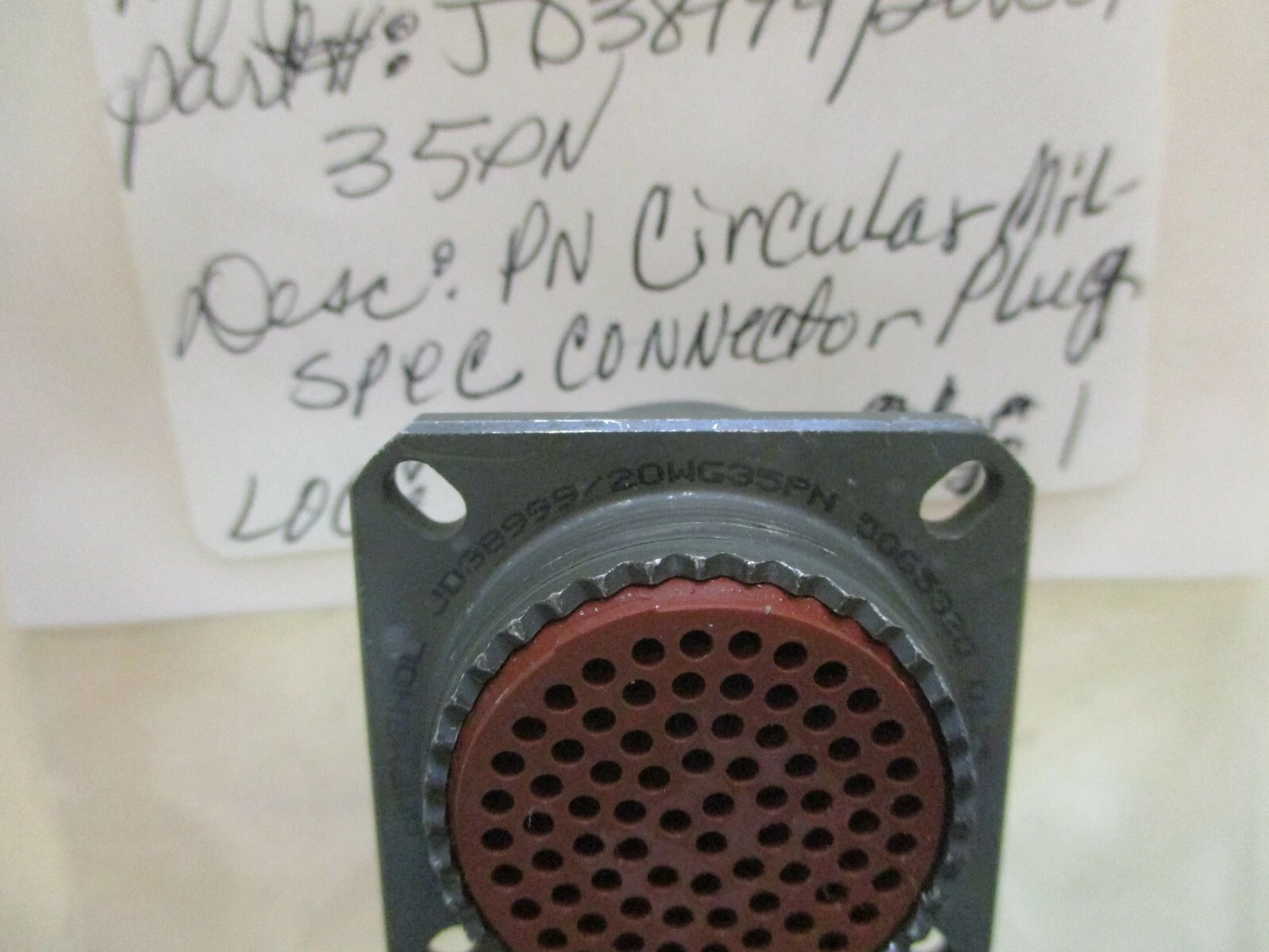 NEW Amphenol JD38999/20WH35PN