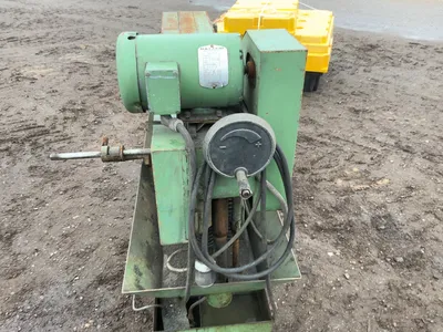 USED DOALL C-4 METALCUTTING BAND SAW