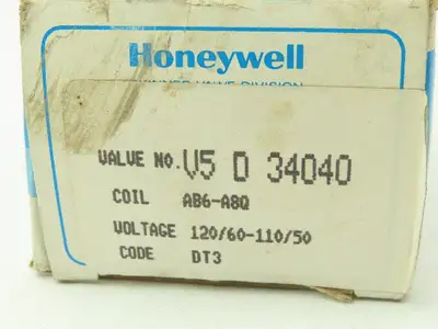 Honeywell Skinner V5D34040 Solenoid Valve 2-Way (NC) 120VAC 50 PSI 1/4" NPT