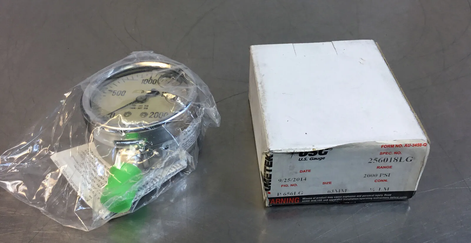 AMETEK 256018LG / P 656LG LIQUID FILLED GAUGE 2000 PSI 1/4 LM 63MM 6D