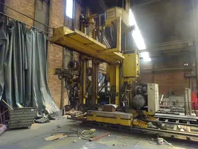 USED ESAB WELDING CRANE FOR COMPOSITE BEAMS