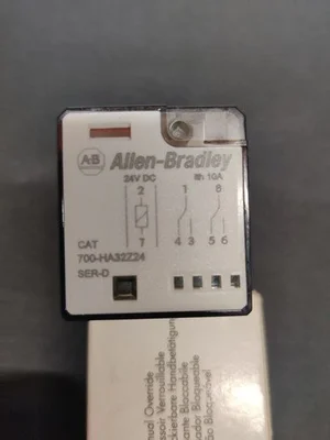 USED ALLEN-BRADLEY 700-HA32Z24