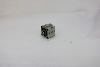 USED SMC CDQ2B50-15D-F7BVL-X838