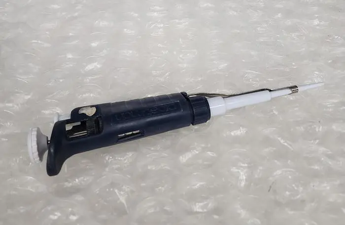 Used PIPETMAN P20 Semiconductor Parts California US | Advanced Capital Equipment Sales #425650