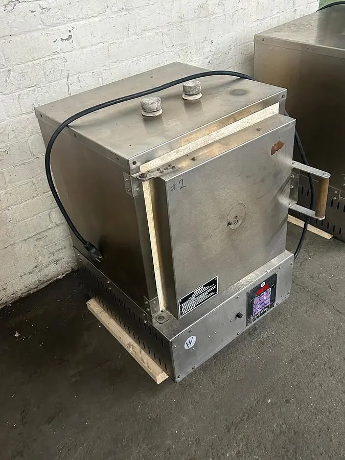 USED PARAGON INDUSTRIES W14-2