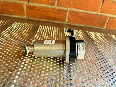 Used MKS 162-0025K ULTRA-HIGH VACUUM ANGLE ISOLATION VALVE W/ KF25 FITTING Valves/Fittings California US | Equipment Lab #1329354