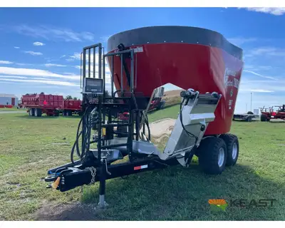 Used CLOVERDALE _UNKNOWN_ Feeder Wagons Iowa US | Keast Enterprises #1360098