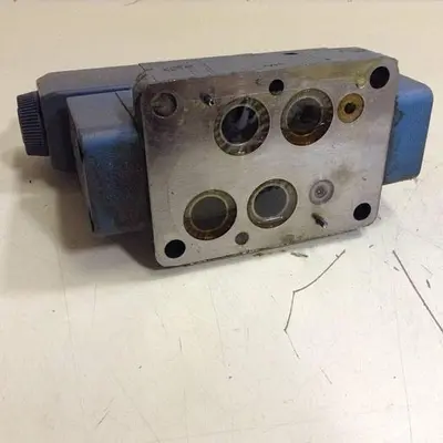 USED VICKERS DG4V-3-6C-M-U-HL7-60-B13