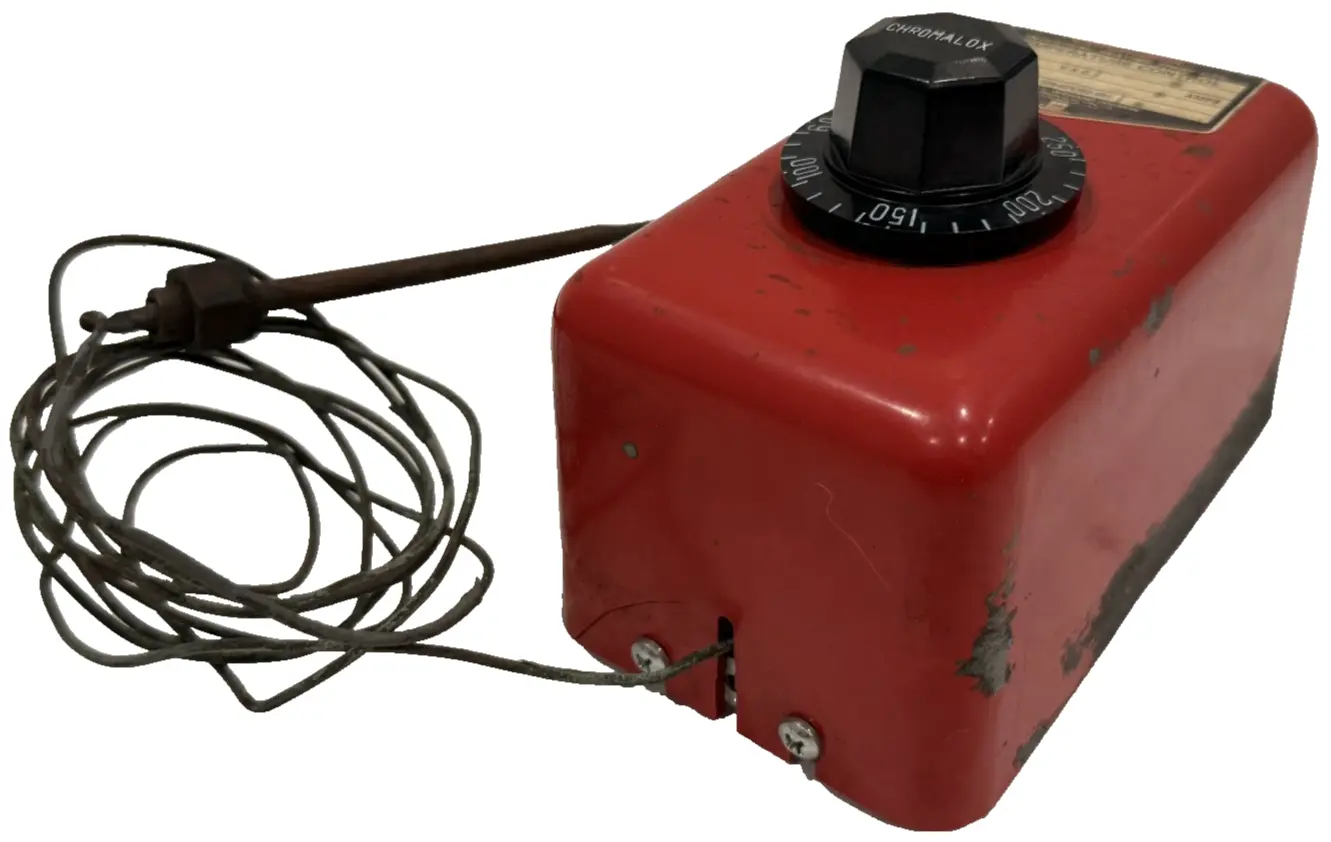 USED CHROMALOX AR-2524