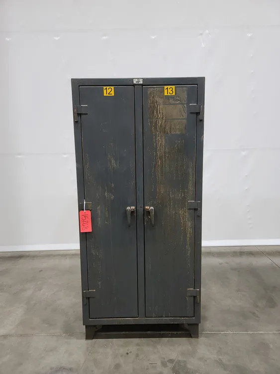 Used STRONGHOLD _UNKNOWN_ Cabinets Michigan US | Vander Ziel Machinery Sales #482515