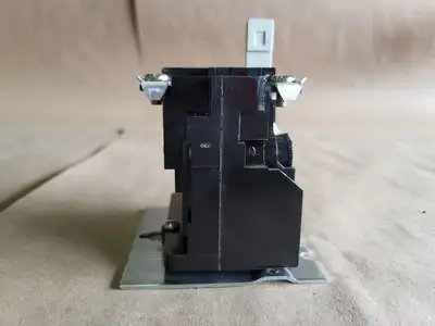 NEW CUTLER-HAMMER AA13PB