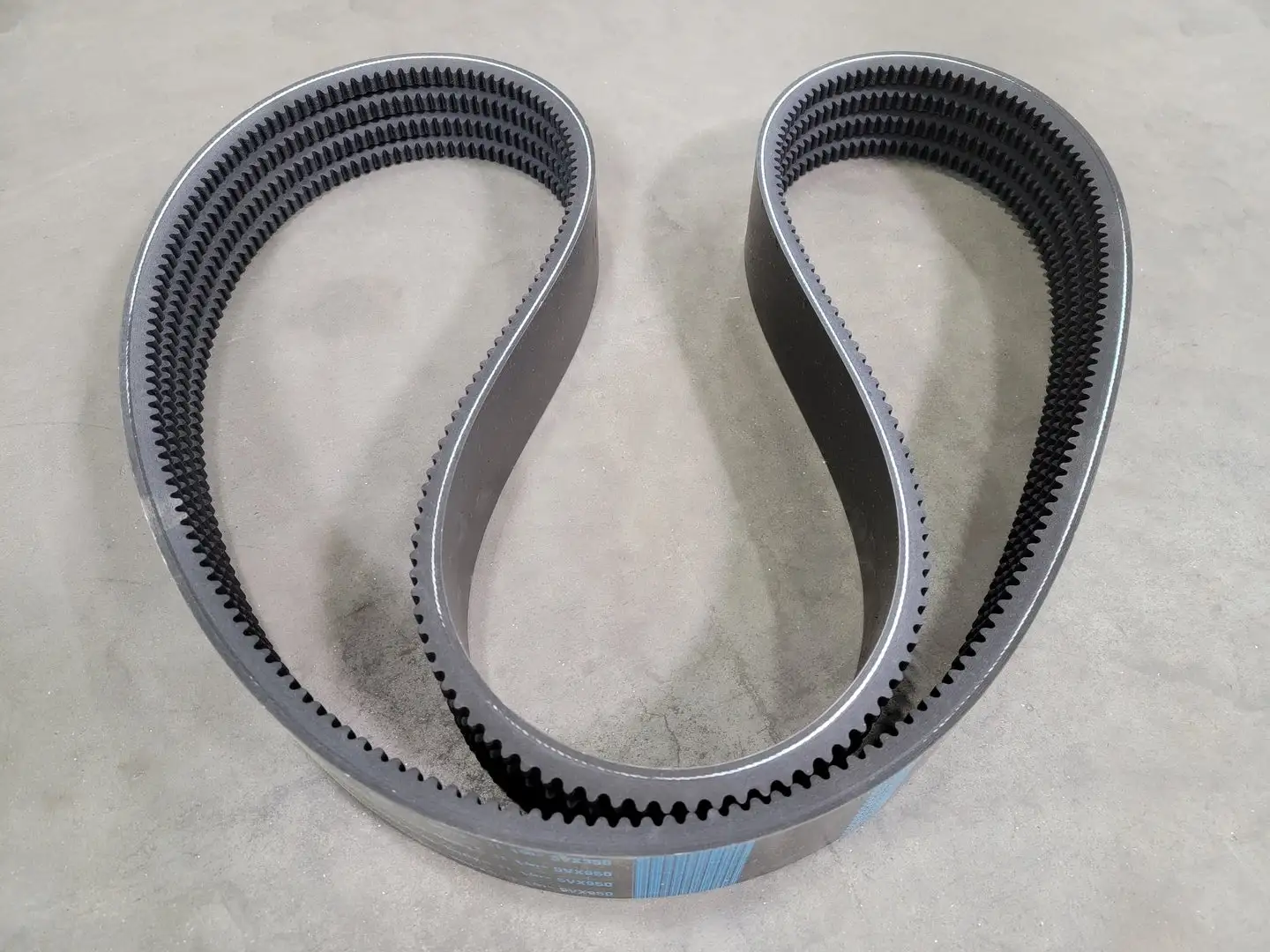 NEW GATES 4/5VX950