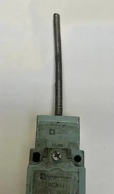 USED TELEMECANIQUE XCK-J