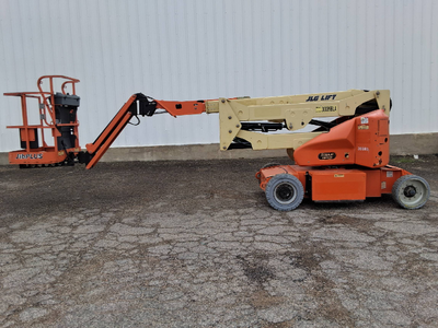 USED 2016 JLG E400AJPN