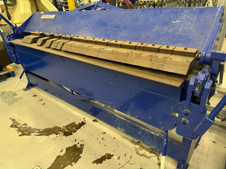 Used EDWARDS 600 Folder Apron Laser Cutters GB | Bowland Trading Ltd #1460695