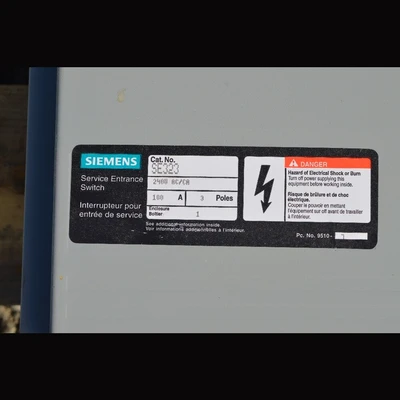 Siemens 100 Amp Fusible Disconnect