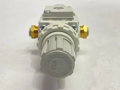 USED SMC PNEUMATIC FILTER REGULATOR 7-125PSI