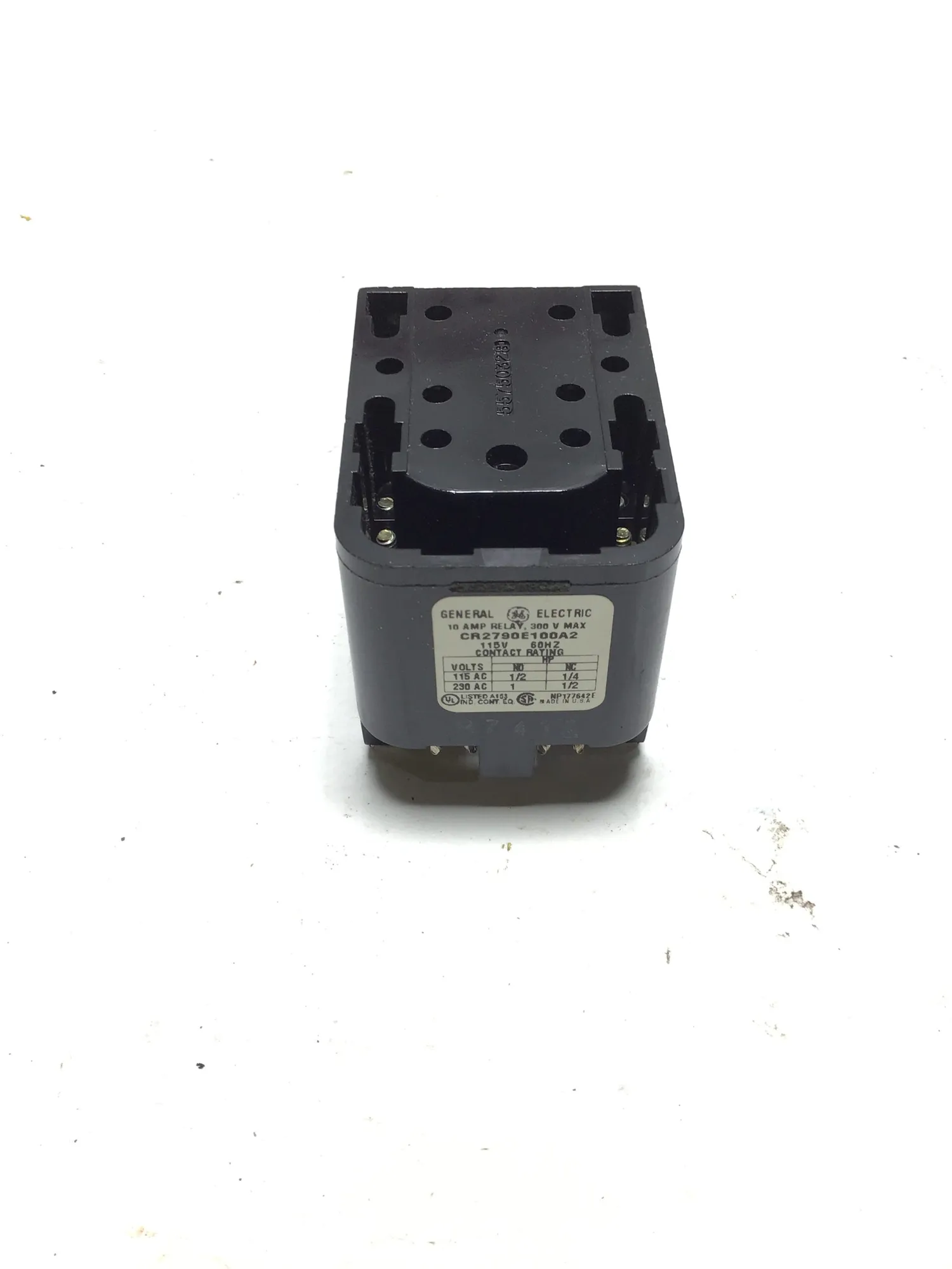 General Electric CR2790E100A2 General Purpose Relay 10 Amp