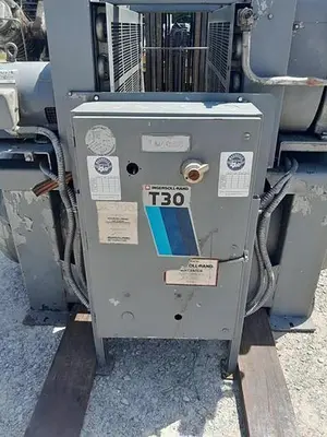 USED INGERSOLL-RAND AIR COMPRESSOR MD.TPTA 40