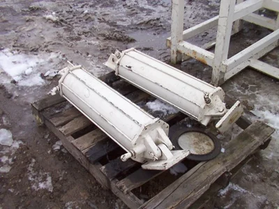 Used _UNKNOWN_ _UNKNOWN_ Bin Dumpers Minnesota US | A&I Equipment #1317921